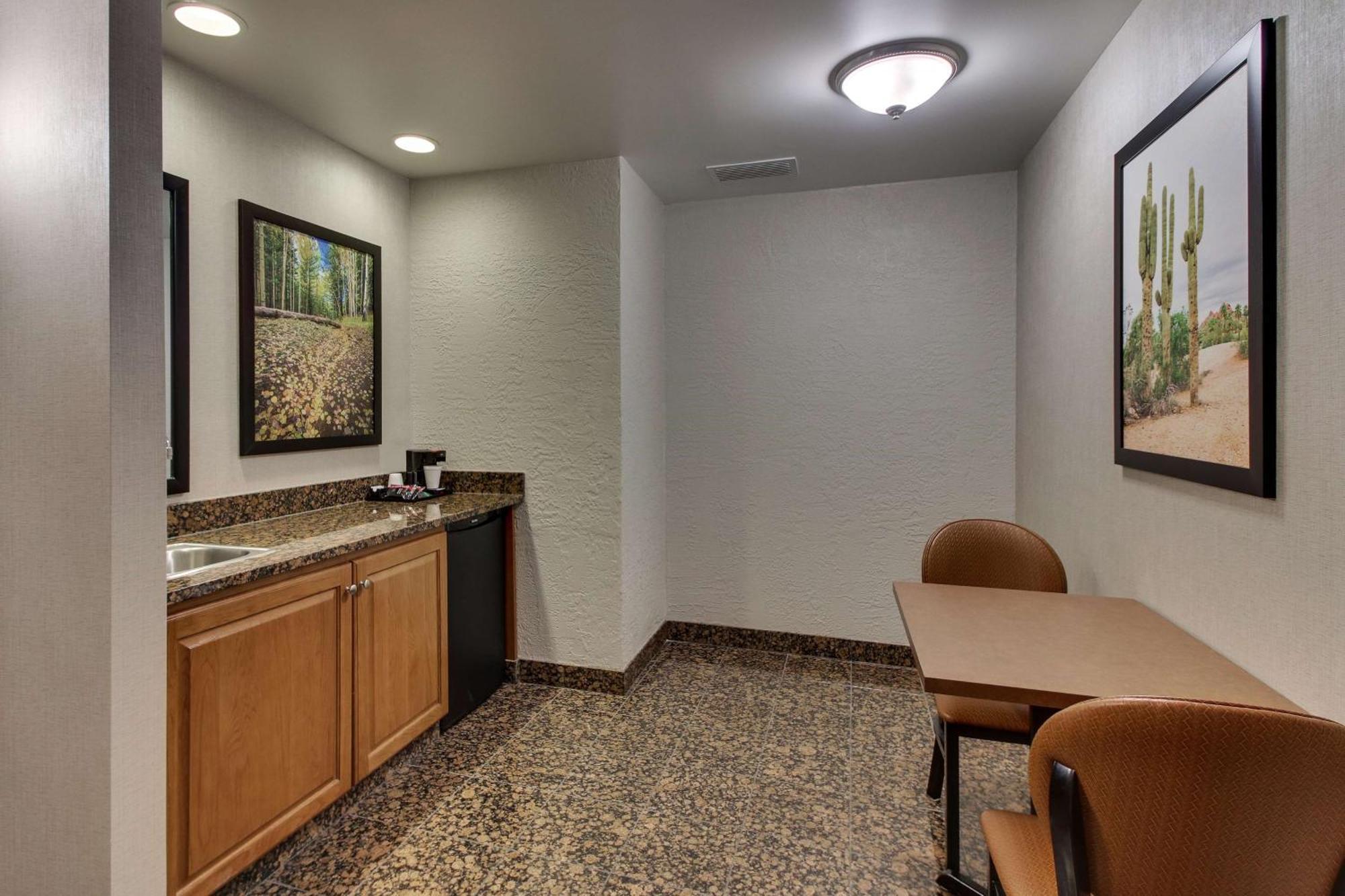 Drury Inn & Suites Phoenix Happy Valley Exteriér fotografie